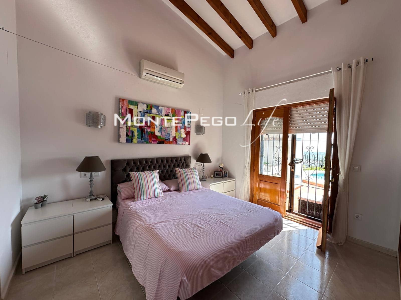 2 bedroom Villa for sale in Monte Pego with pool garage - € 380,000 (Ref: 9958578)