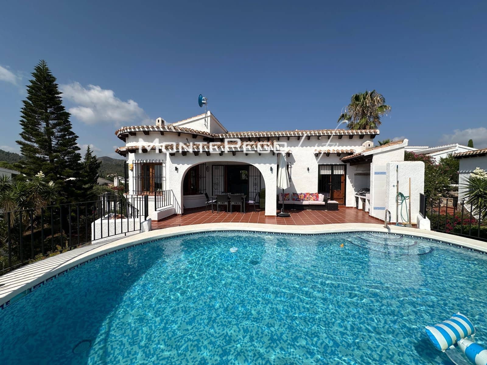 2 bedroom Villa for sale in Monte Pego with pool garage - € 380,000 (Ref: 9958578)