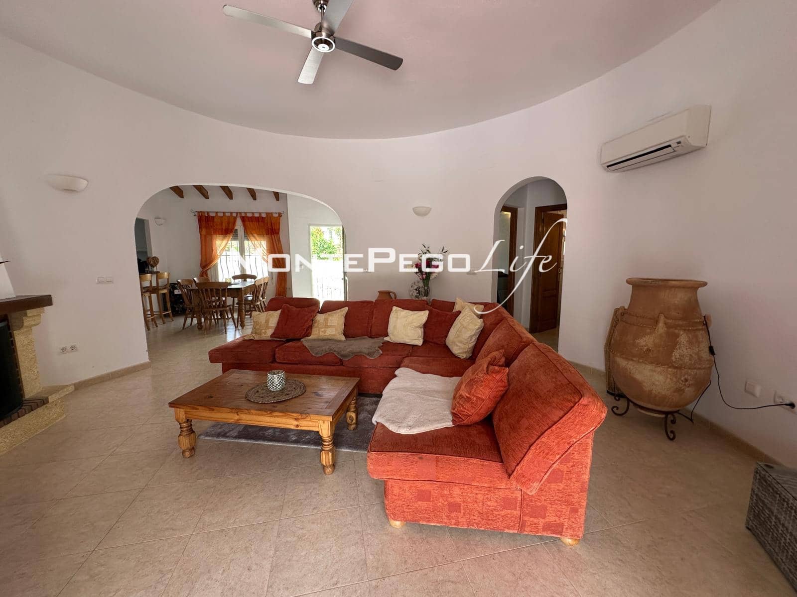 Chalet de 3 habitaciones en Monte Pego en venta con piscina garaje - 499.000 € (Ref: 9999308)