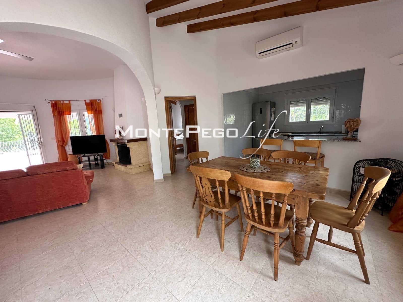 Chalet de 3 habitaciones en Monte Pego en venta con piscina garaje - 499.000 € (Ref: 9999308)