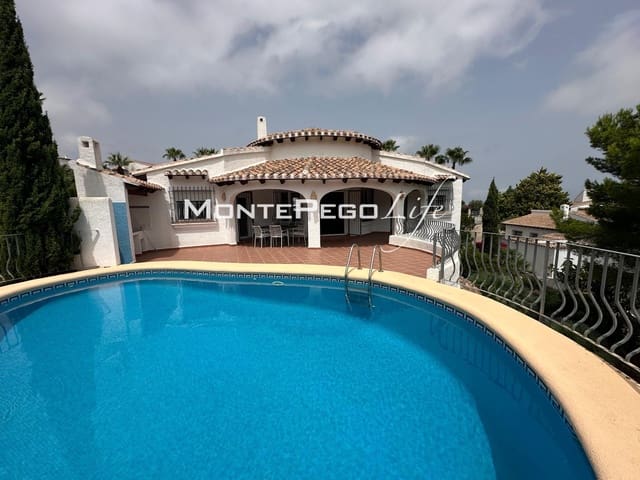 Chalet de 3 habitaciones en Monte Pego, Pego en venta con piscina garaje - 499.000 € (Ref: 9999308)