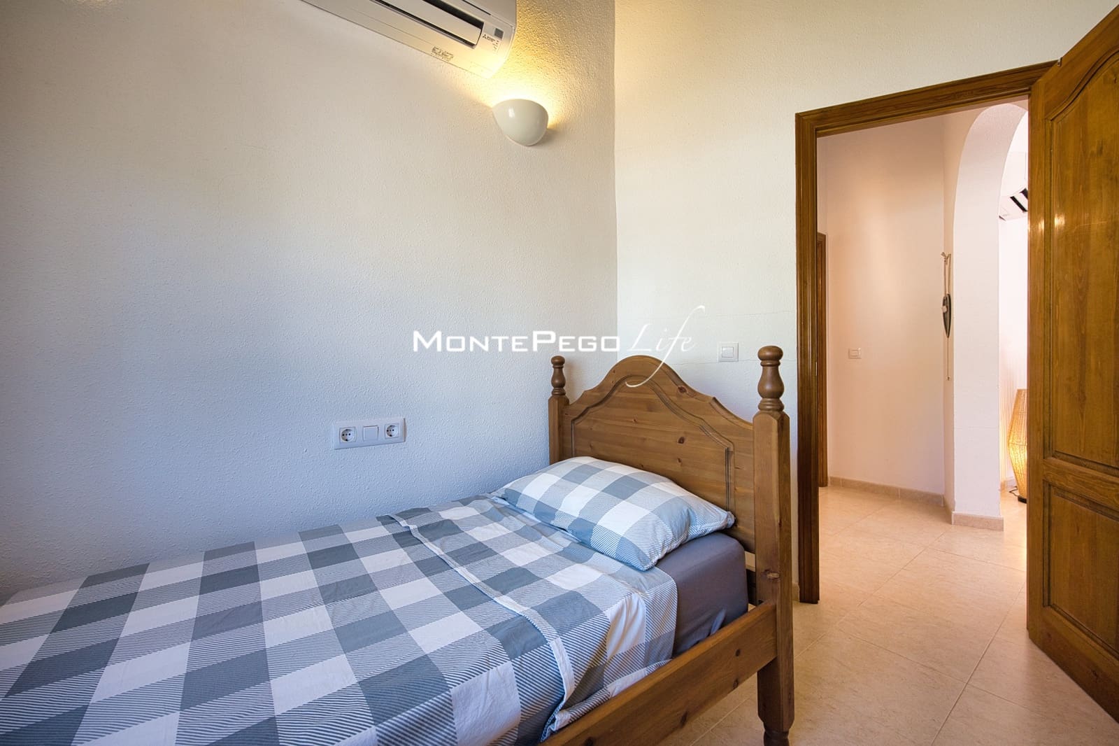 3 bedroom Villa for sale in Monte Pego with pool garage - € 499,000 (Ref: 9999308)