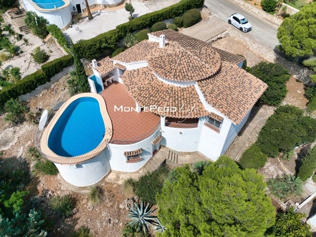 3 camera da letto Villa in vendita in Monte Pego, Pego con piscina garage - 499.000 € (Rif: 9999308)