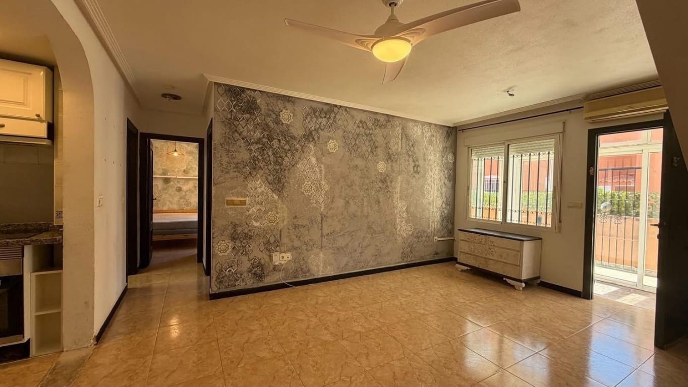 2 bedroom Apartment for sale in Playa Flamenca with pool garage - € 149,900 (Ref: 10085172)