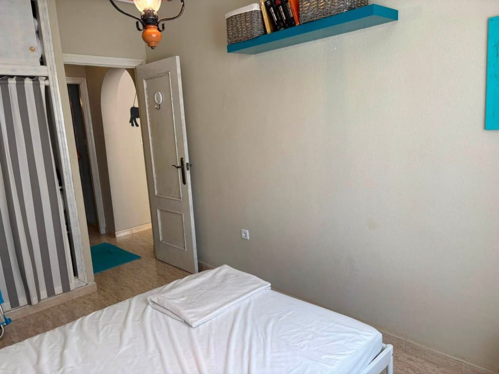 2 makuuhuone Huoneisto myytävänä paikassa La Florida mukana uima-altaan - 149 000 € (Ref: 10085173)