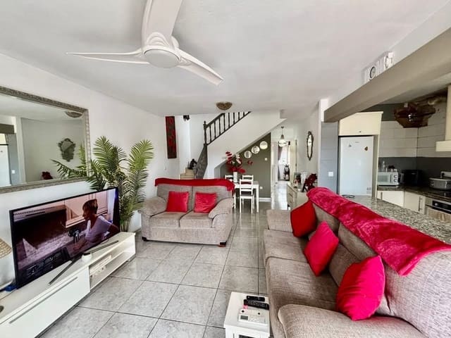 4 quarto Moradia Geminada para venda em Villamartin, Orihuela com piscina garagem - 290 000 € (Ref: 10085174)