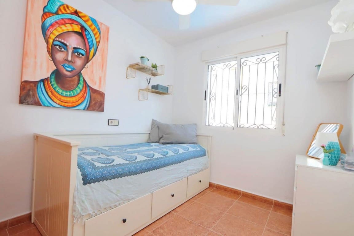 3 chambre Villa/Maison Semi-Mitoyenne à vendre à Los Altos avec piscine garage - 269 999 € (Ref: 10085175)