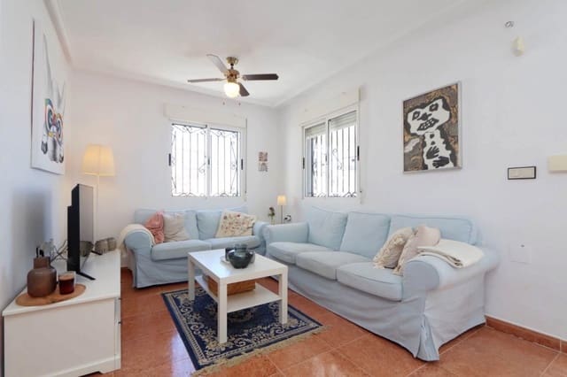 3 chambre Villa/Maison Semi-Mitoyenne à vendre à Los Altos avec piscine garage - 269 999 € (Ref: 10085175)