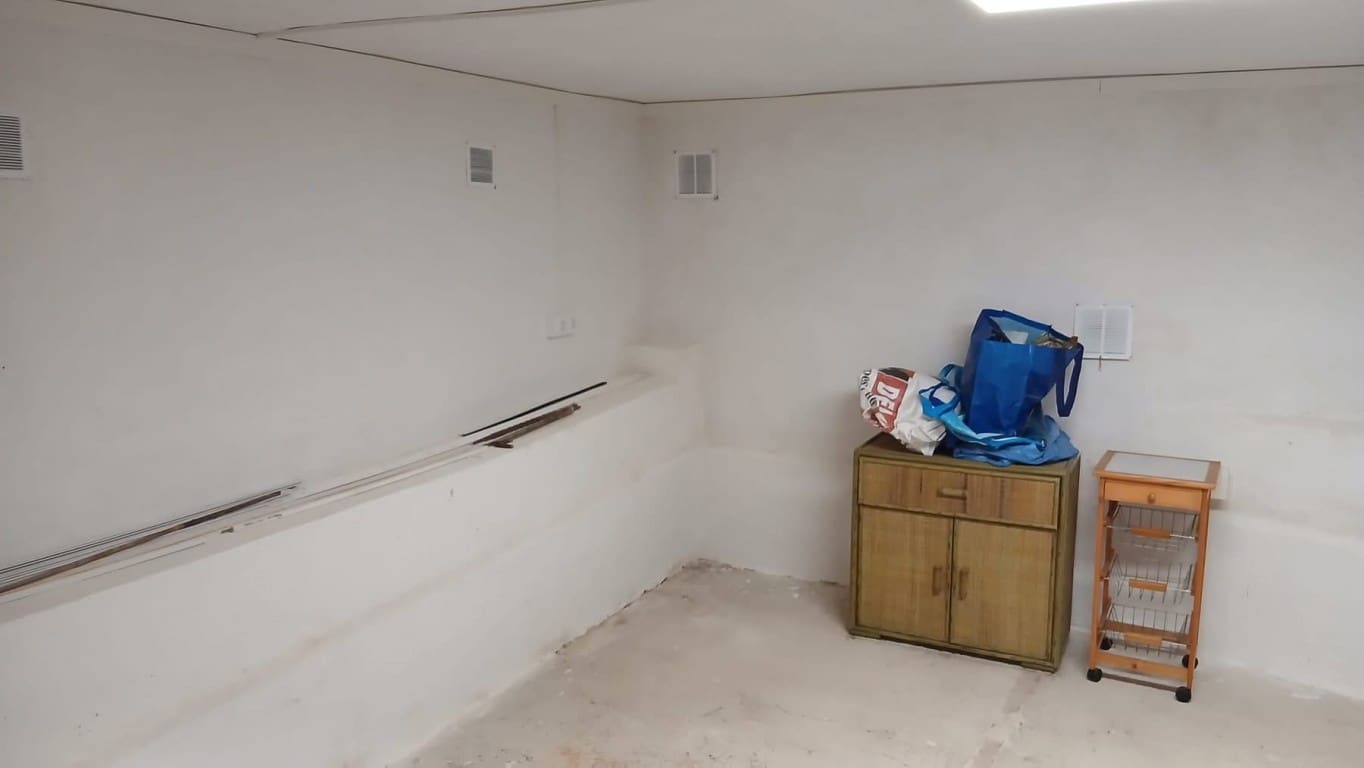 3 slaapkamer Villa te koop in Los Altos met zwembad garage - € 289.995 (Ref: 10085176)