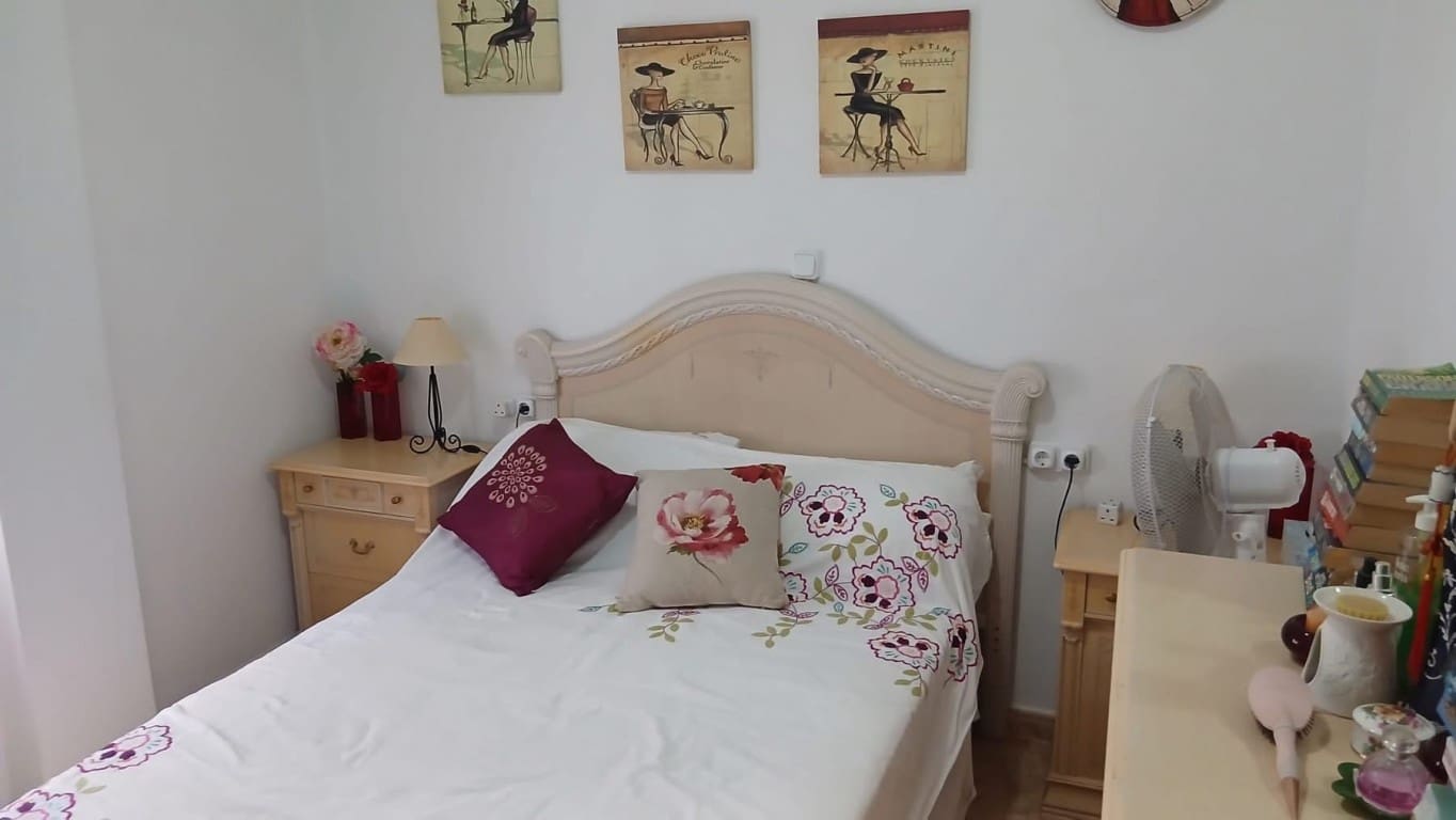 3 slaapkamer Villa te koop in Los Altos met zwembad garage - € 289.995 (Ref: 10085176)