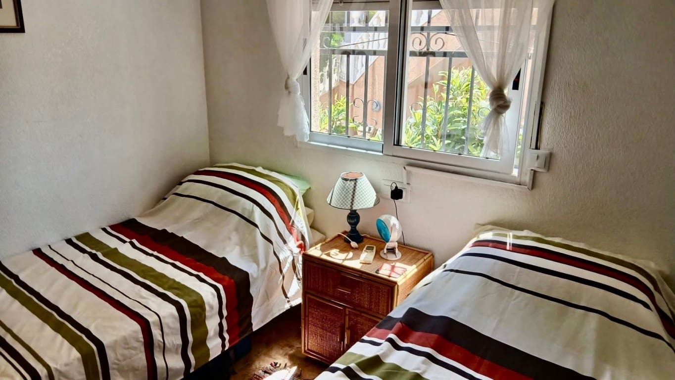3 slaapkamer Villa te koop in Los Altos met zwembad garage - € 289.995 (Ref: 10085176)