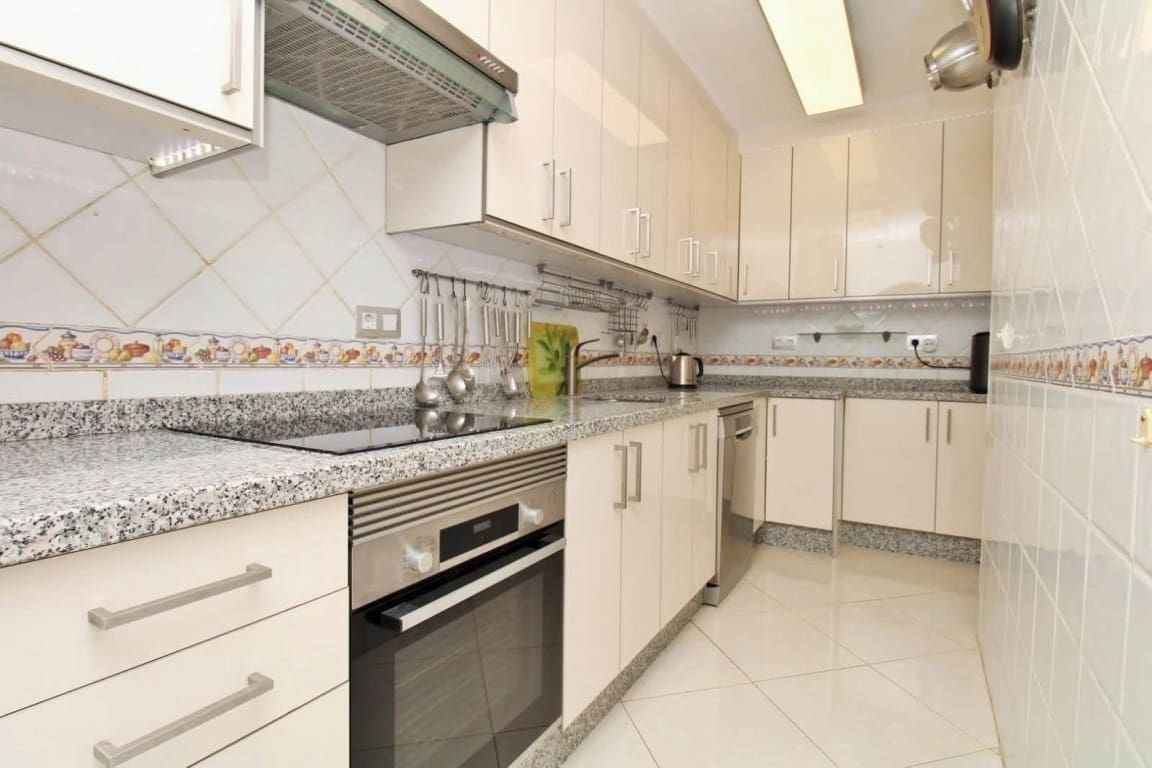 3 soveværelse Villa til salg i Playa Flamenca med swimmingpool garage - € 259.950 (Ref: 10085180)