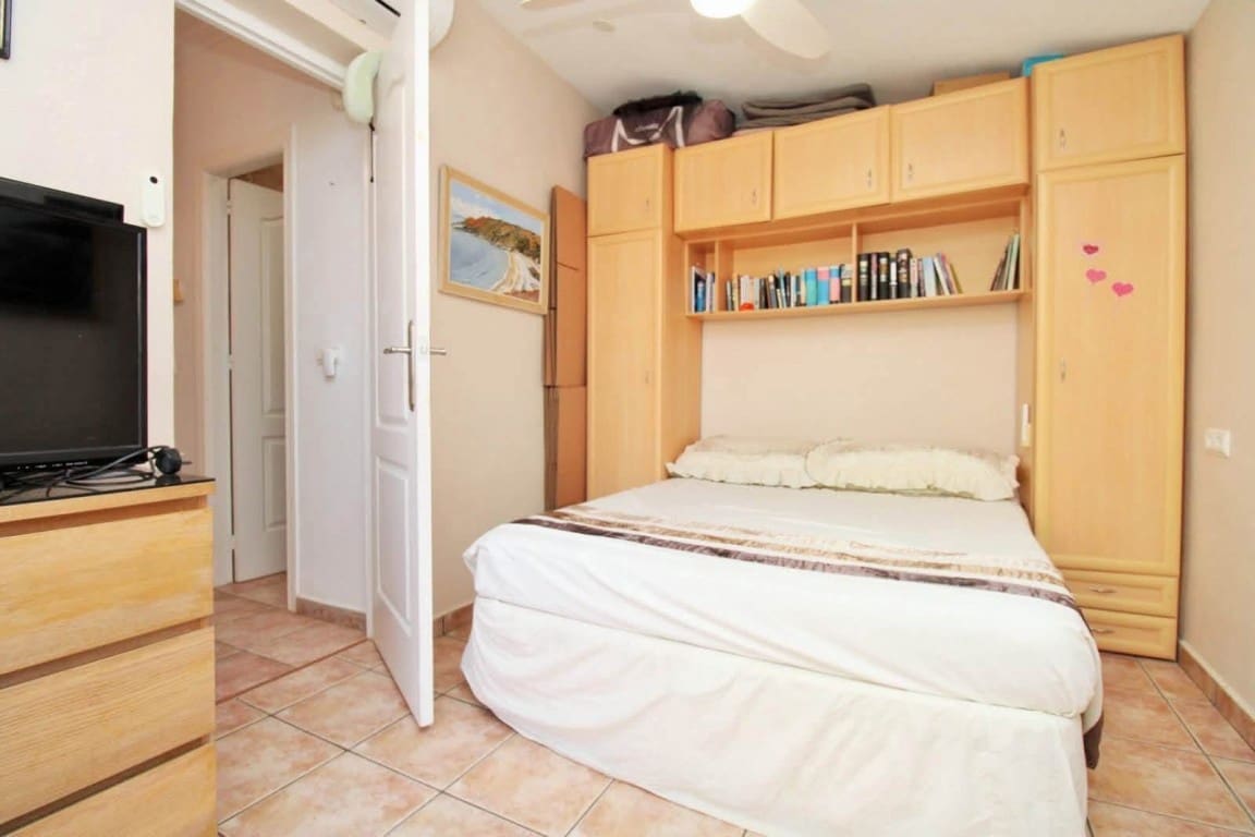 3 soveværelse Villa til salg i Playa Flamenca med swimmingpool garage - € 259.950 (Ref: 10085180)