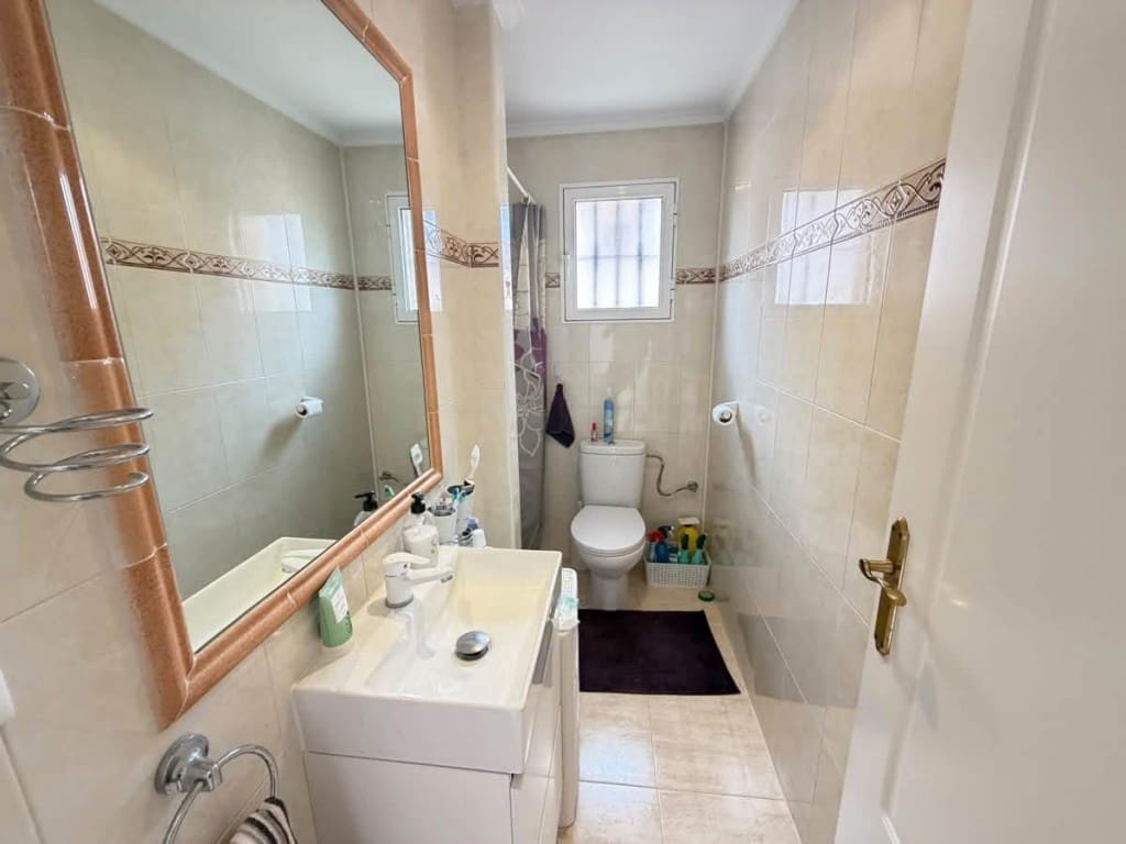 3 soverom Villa til salgs i Villamartin med svømmebasseng garasje - € 225 000 (Ref: 10085181)