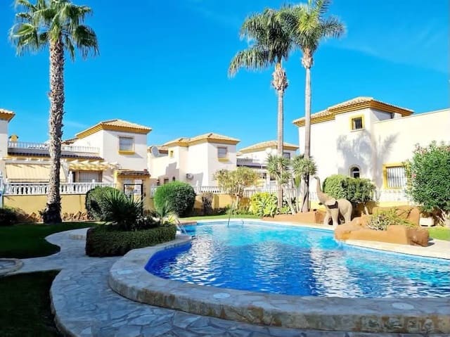 Chalet de 3 habitaciones en Villamartin, Orihuela en venta con piscina garaje - 225.000 € (Ref: 10085181)