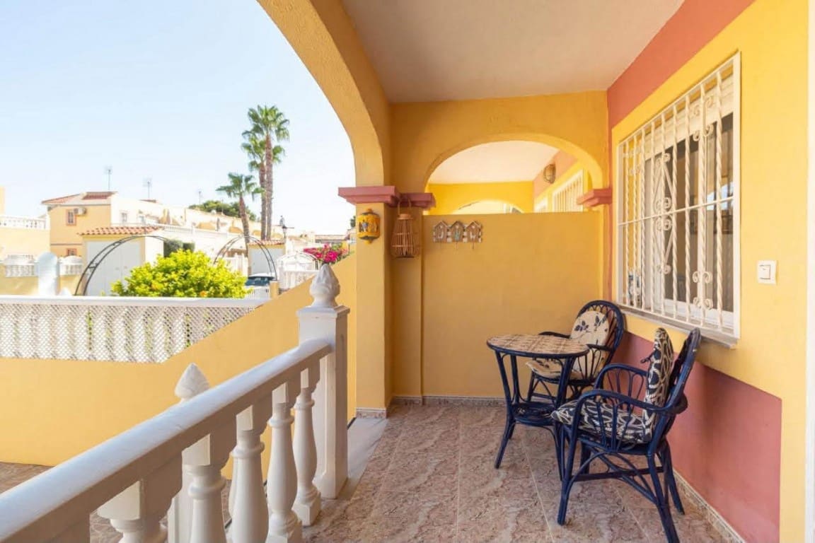2 quarto Casa em Banda para venda em Cabo Roig com piscina - 199 000 € (Ref: 10085184)