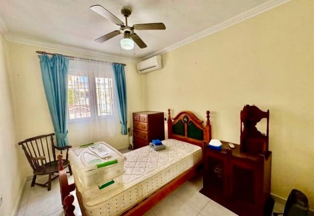 3 makuuhuone Huoneisto myytävänä paikassa La Florida, Orihuela mukana uima-altaan - 159 000 € (Ref: 10085186)