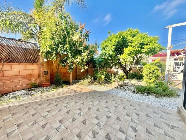 3 sypialnia Willa na sprzedaż w Playa Flamenca z basenem garażem - 254 000 € (Ref: 10085187)