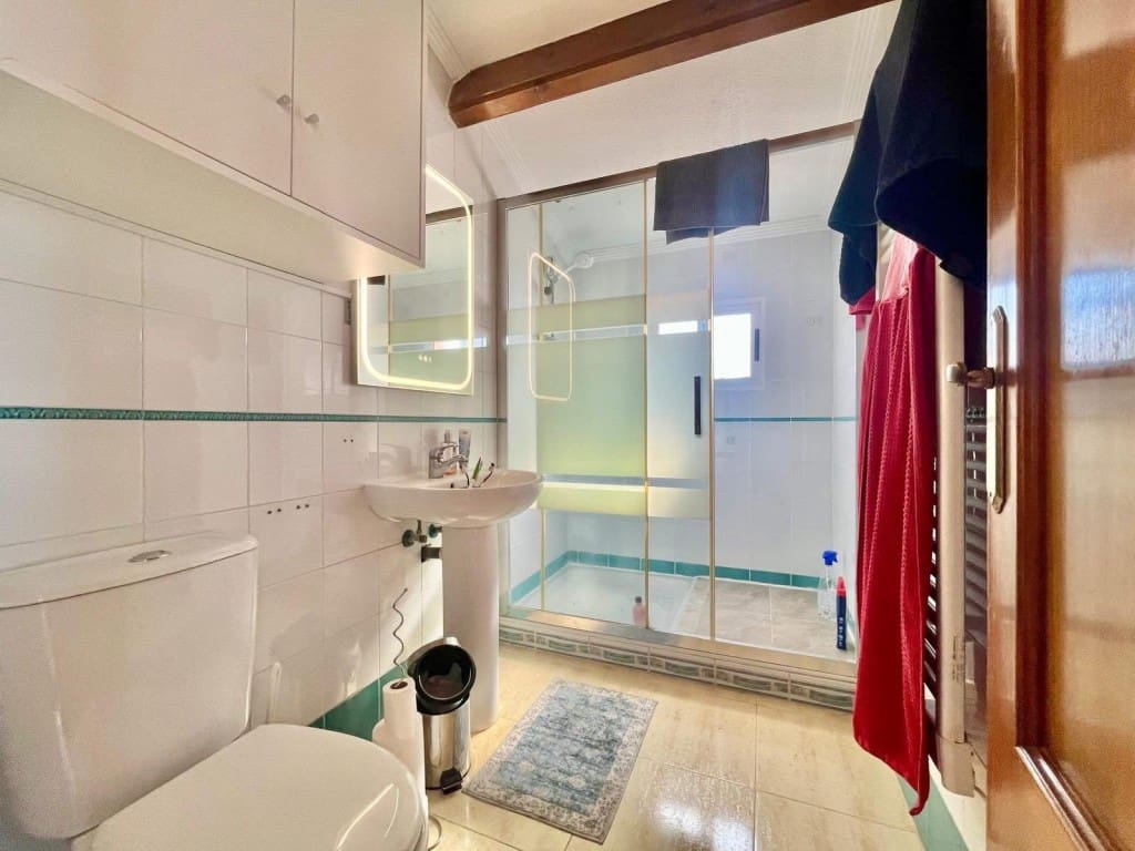 3 sypialnia Willa na sprzedaż w Playa Flamenca z basenem garażem - 254 000 € (Ref: 10085187)