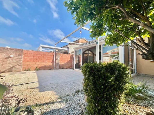 3 chambre Villa/Maison à vendre à Playa Flamenca, Orihuela avec piscine garage - 254 000 € (Ref: 10085187)