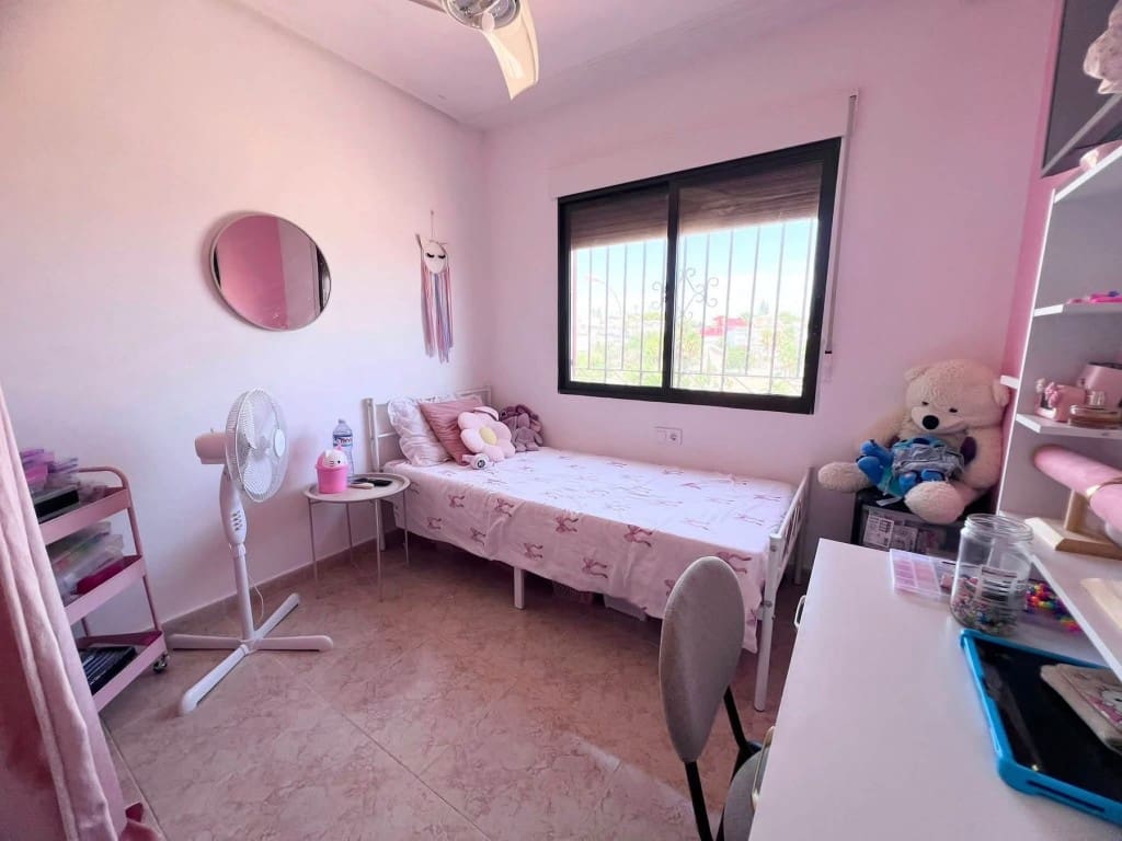 2 camera da letto Villa in vendita in Filipinas con piscina garage - 218.000 € (Rif: 10085188)