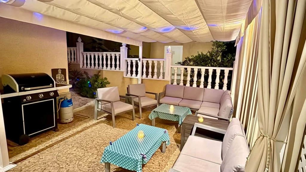 5 Zimmer Villa zu verkaufen in Villamartin mit Pool - 269.000 € (Ref: 10085189)