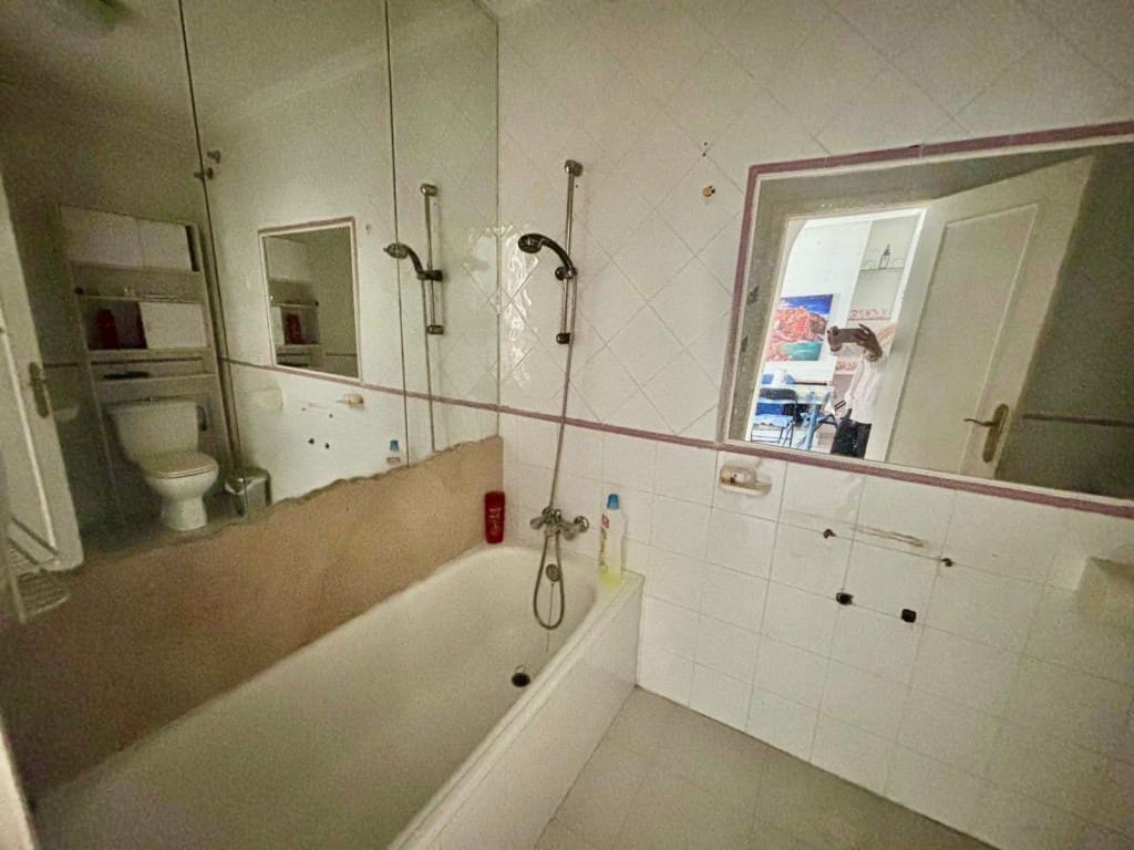 2 makuuhuone Huoneisto myytävänä paikassa La Florida mukana uima-altaan - 129 000 € (Ref: 10085190)