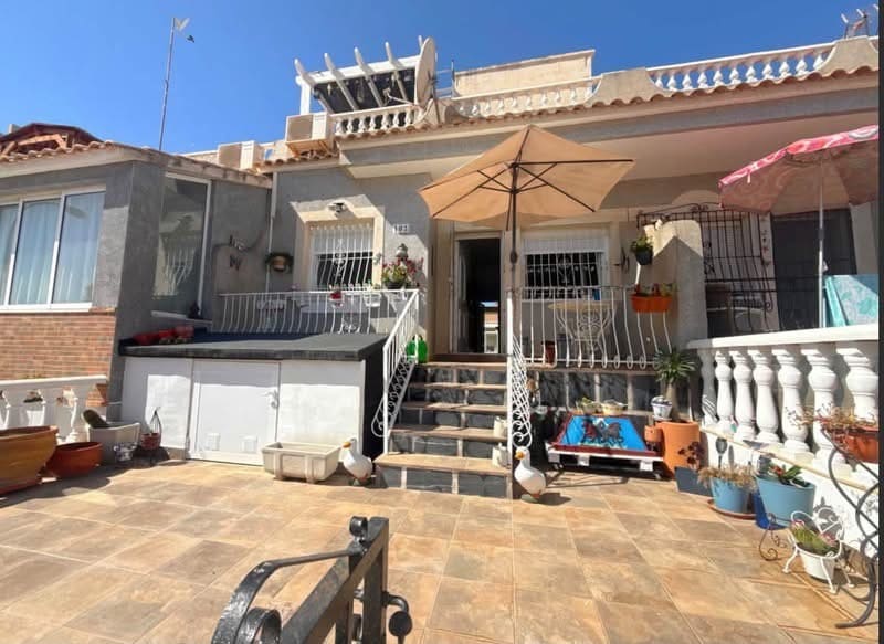 Bungalow de 2 habitaciones en La Florida en venta con piscina - 169.950 € (Ref: 10085191)