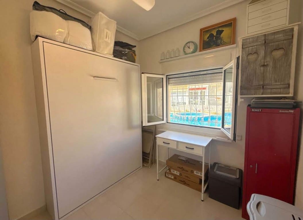 Bungalow de 2 habitaciones en La Florida en venta con piscina - 169.950 € (Ref: 10085191)