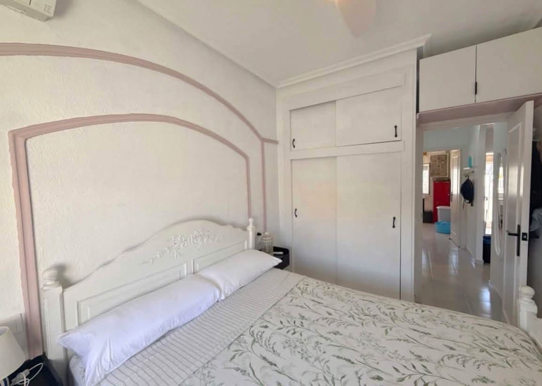Bungalow de 2 habitaciones en La Florida en venta con piscina - 169.950 € (Ref: 10085191)