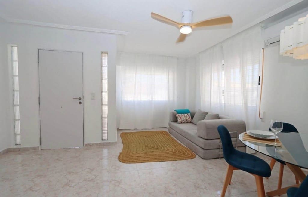 3 quarto Moradia Geminada para venda em Los Altos com piscina garagem - 225 000 € (Ref: 10085192)