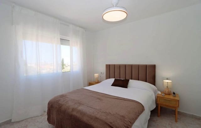 3 quarto Moradia Geminada para venda em Los Altos com piscina garagem - 225 000 € (Ref: 10085192)