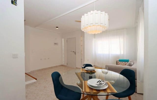 3 quarto Moradia Geminada para venda em Los Altos com piscina garagem - 225 000 € (Ref: 10085192)