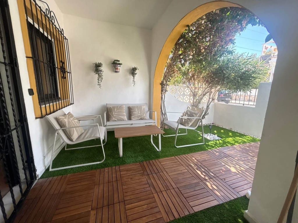2 quarto Bungalow para venda em Villamartin - 194 950 € (Ref: 10085194)