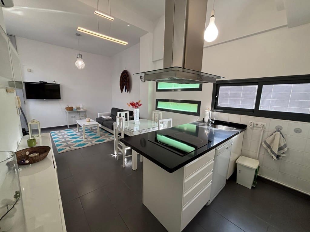 2 bedroom Townhouse for sale in Villamartin with pool - € 259,000 (Ref: 10085196)