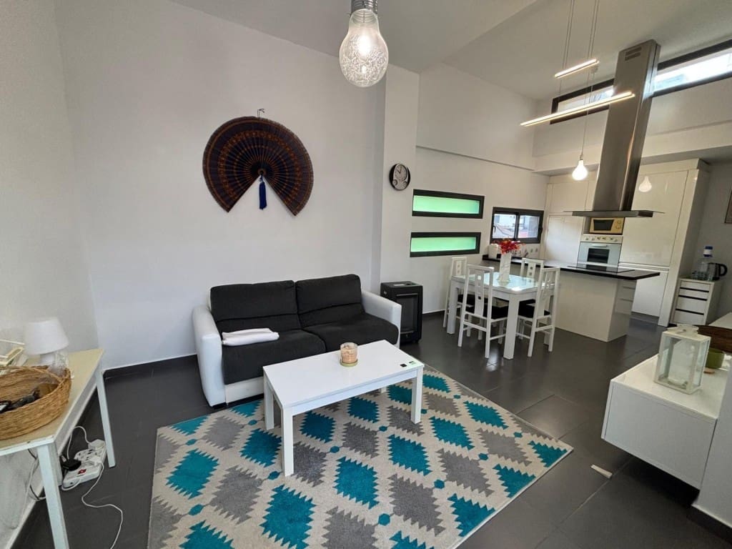 2 bedroom Townhouse for sale in Villamartin with pool - € 259,000 (Ref: 10085196)