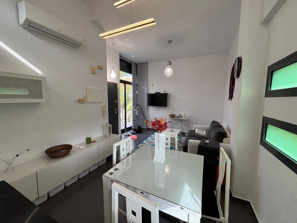 2 bedroom Townhouse for sale in Villamartin with pool - € 259,000 (Ref: 10085196)