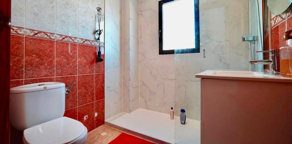3 quarto Moradia Geminada para venda em Playa Flamenca com piscina - 219 000 € (Ref: 10085198)