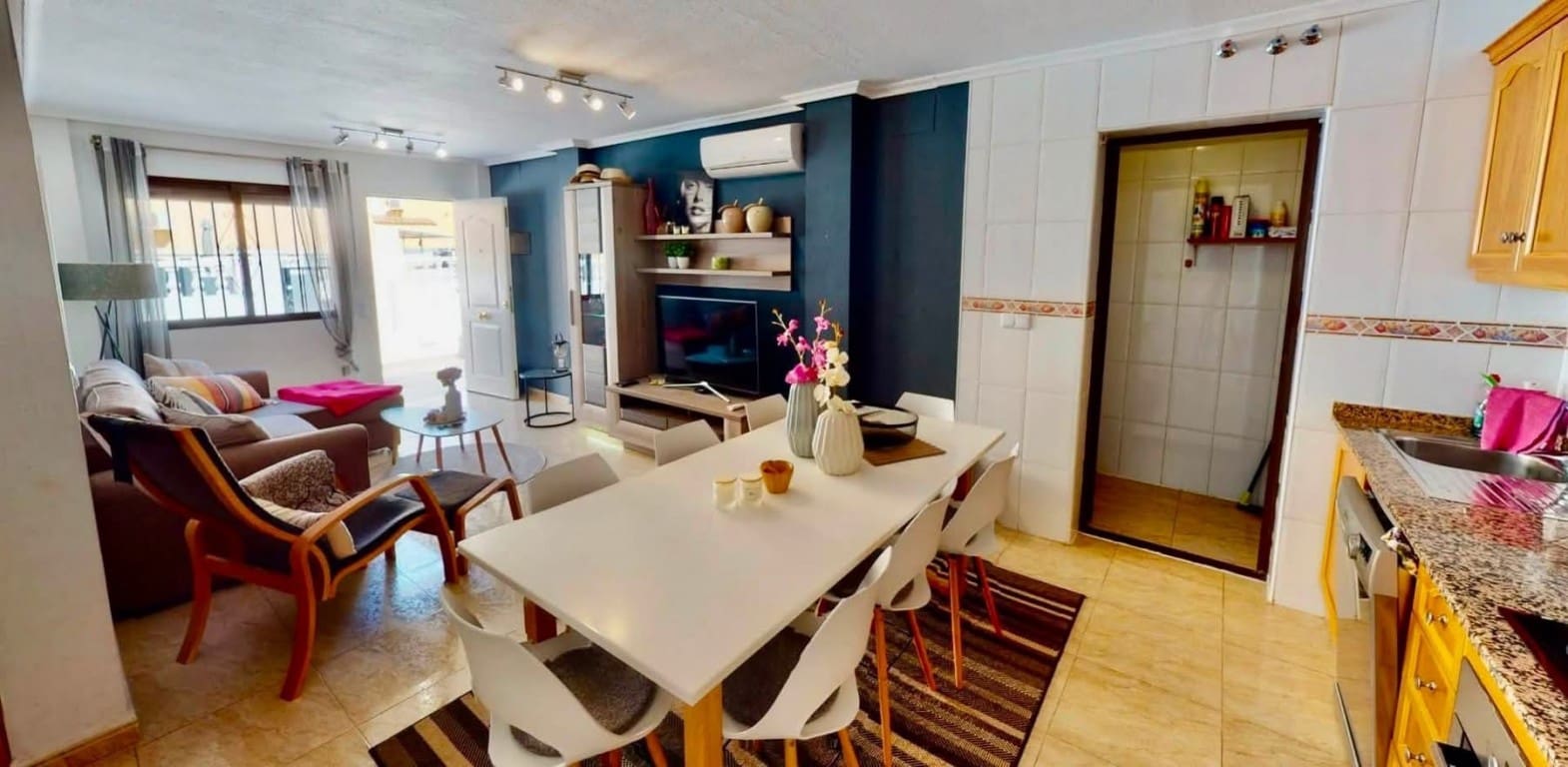 3 quarto Moradia Geminada para venda em Playa Flamenca com piscina - 219 000 € (Ref: 10085198)
