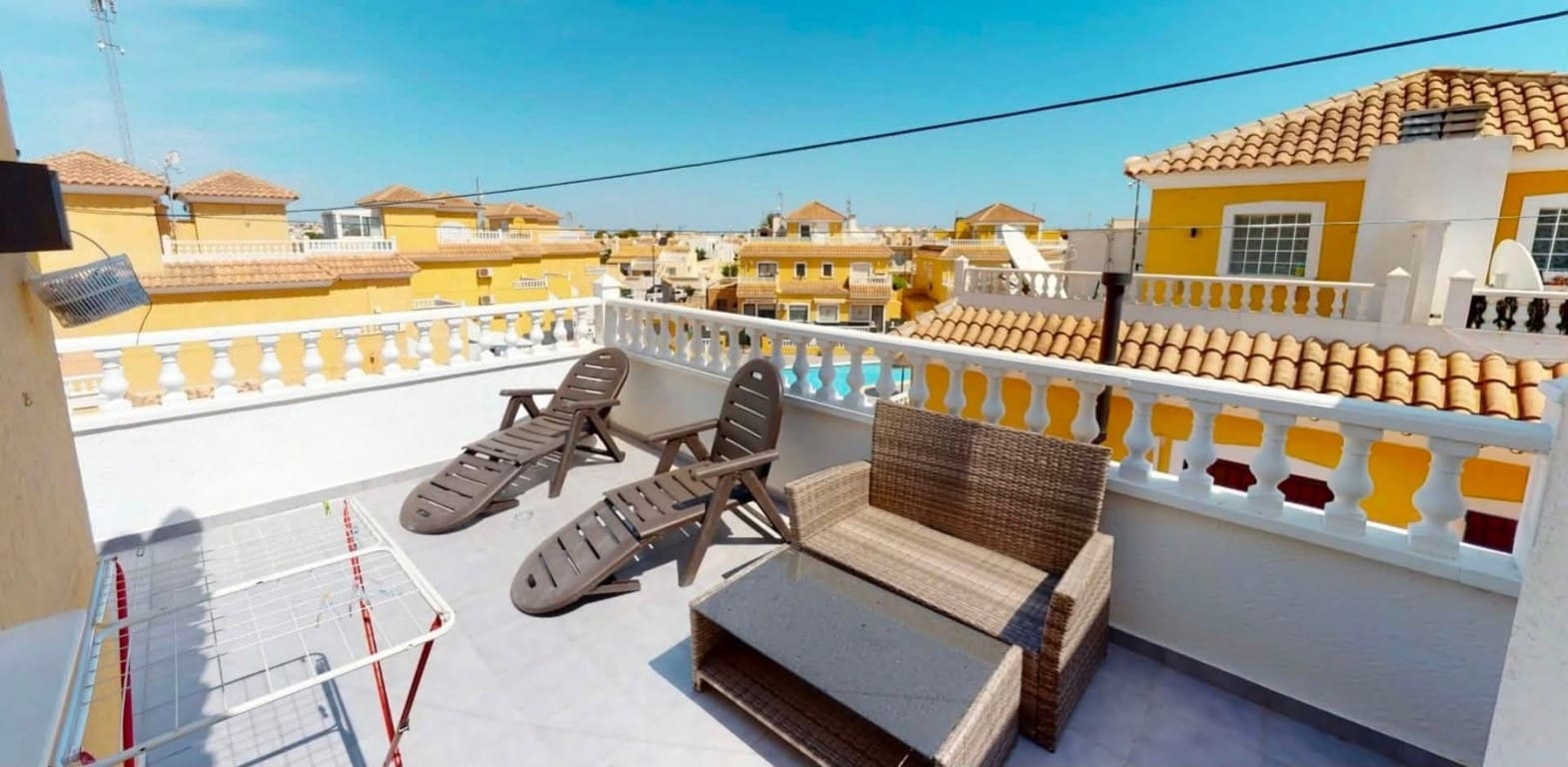 3 quarto Moradia Geminada para venda em Playa Flamenca com piscina - 219 000 € (Ref: 10085198)