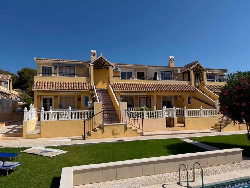 2 quarto Apartamento para venda em Villamartin com piscina garagem - 139 995 € (Ref: 10085201)