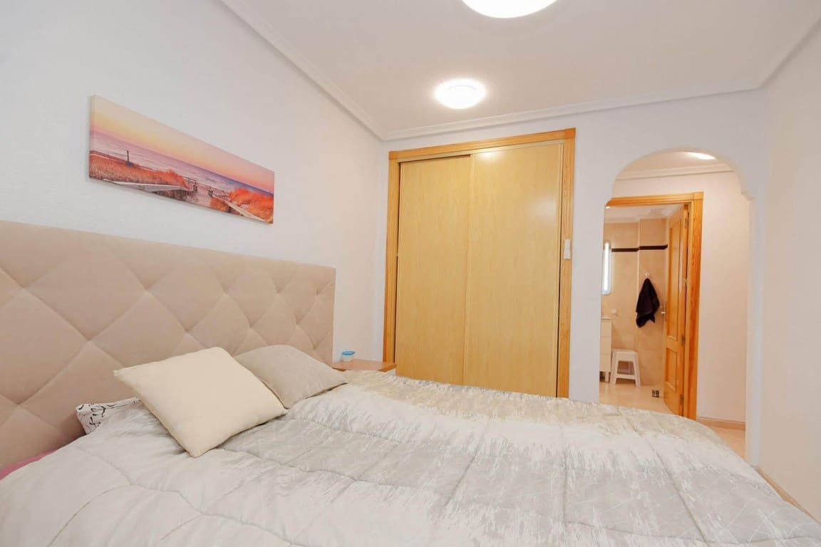 2 soverom Leilighet til salgs i Playa Flamenca med svømmebasseng - € 217 000 (Ref: 10085205)