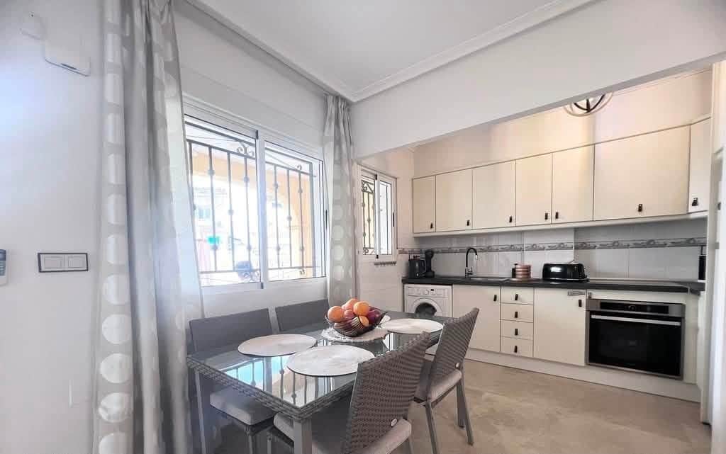 2 sovrum Lägenhet till salu i Los Altos med pool garage - 159 000 € (Ref: 10085206)
