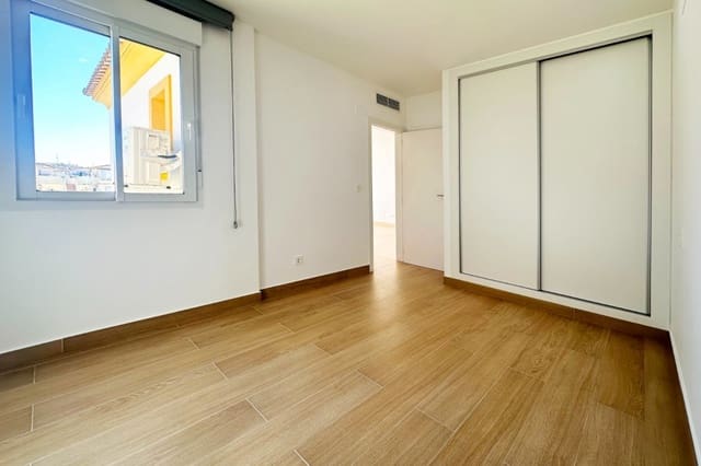 2 soveværelse Lejlighed til salg i Playa Flamenca, Orihuela med swimmingpool - € 160.000 (Ref: 10085207)