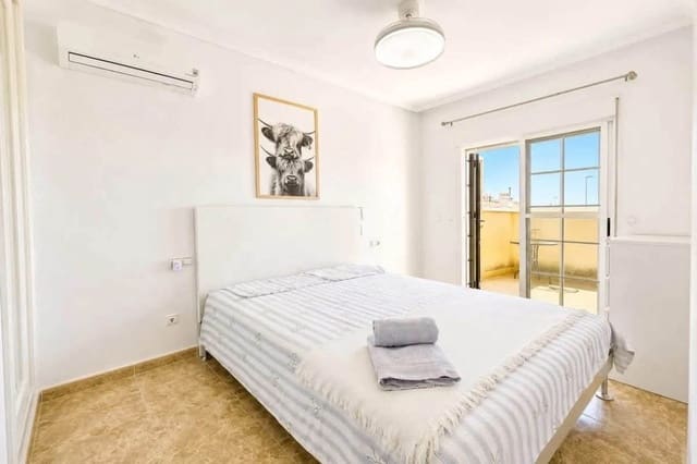 3 makuuhuone Omakotitalo myytävänä paikassa Villamartin, Orihuela mukana uima-altaan - 238 900 € (Ref: 10085211)