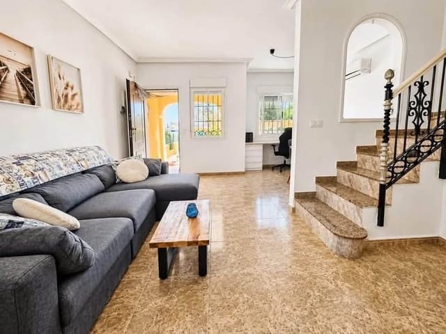 3 makuuhuone Omakotitalo myytävänä paikassa Villamartin, Orihuela mukana uima-altaan - 238 900 € (Ref: 10085211)