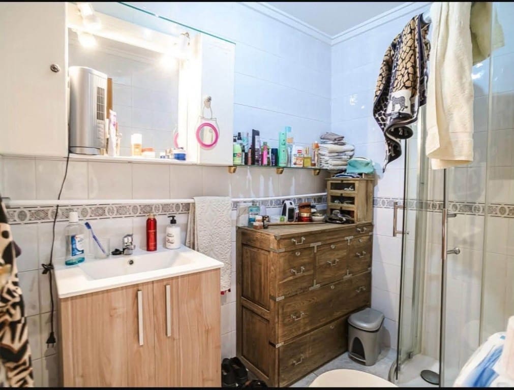 4 makuuhuone Huoneisto myytävänä paikassa La Florida mukana uima-altaan - 235 000 € (Ref: 10091541)