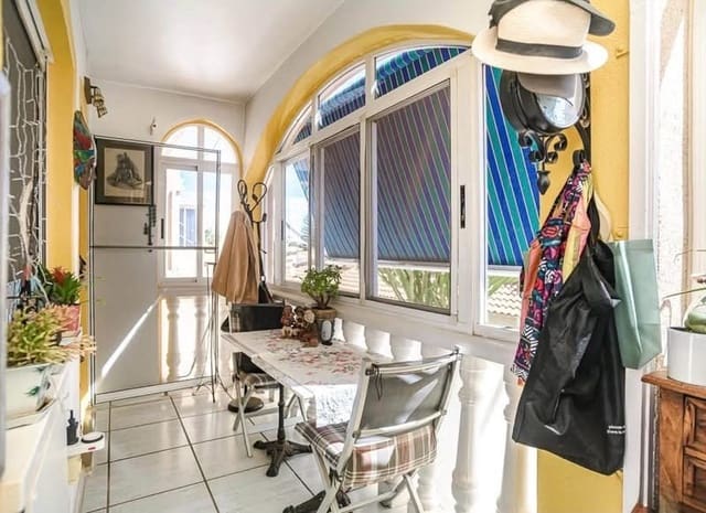 4 makuuhuone Huoneisto myytävänä paikassa La Florida, Orihuela mukana uima-altaan - 235 000 € (Ref: 10091541)