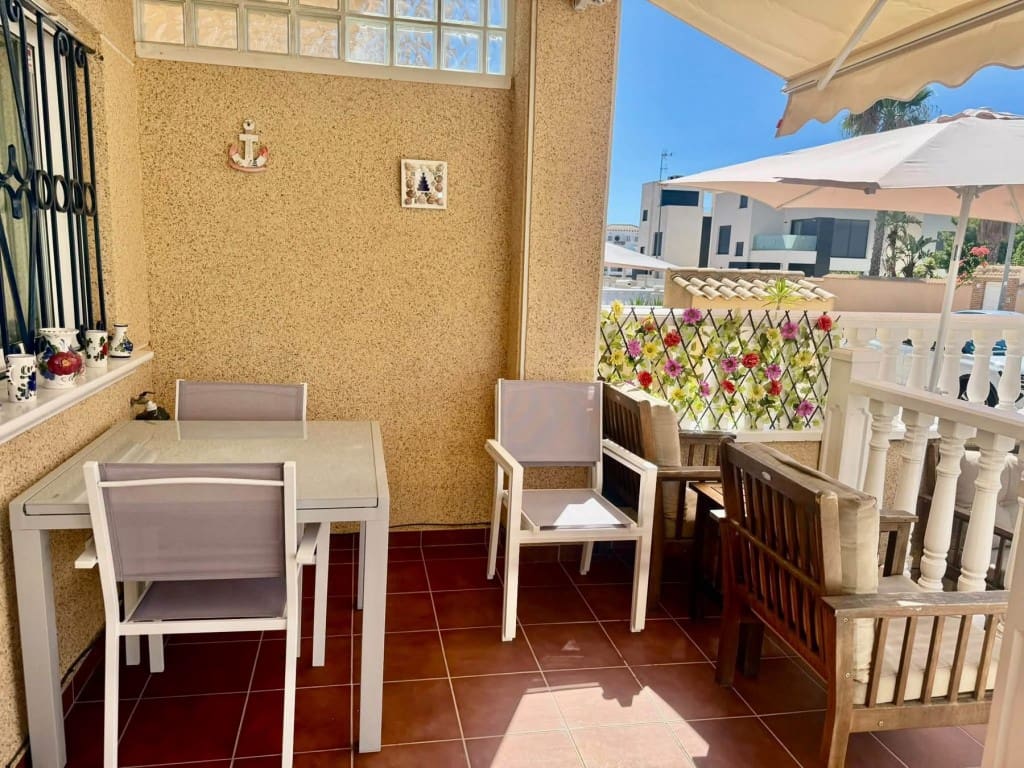 2 slaapkamer Appartement te koop in Orihuela Costa met zwembad - € 179.950 (Ref: 10091542)