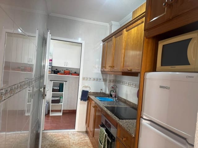 2 slaapkamer Appartement te koop in Punta Prima, Orihuela met zwembad - € 179.950 (Ref: 10091542)